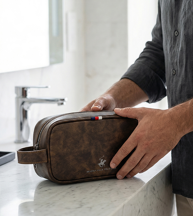 Logo Detail Zippered Toiletry Bag