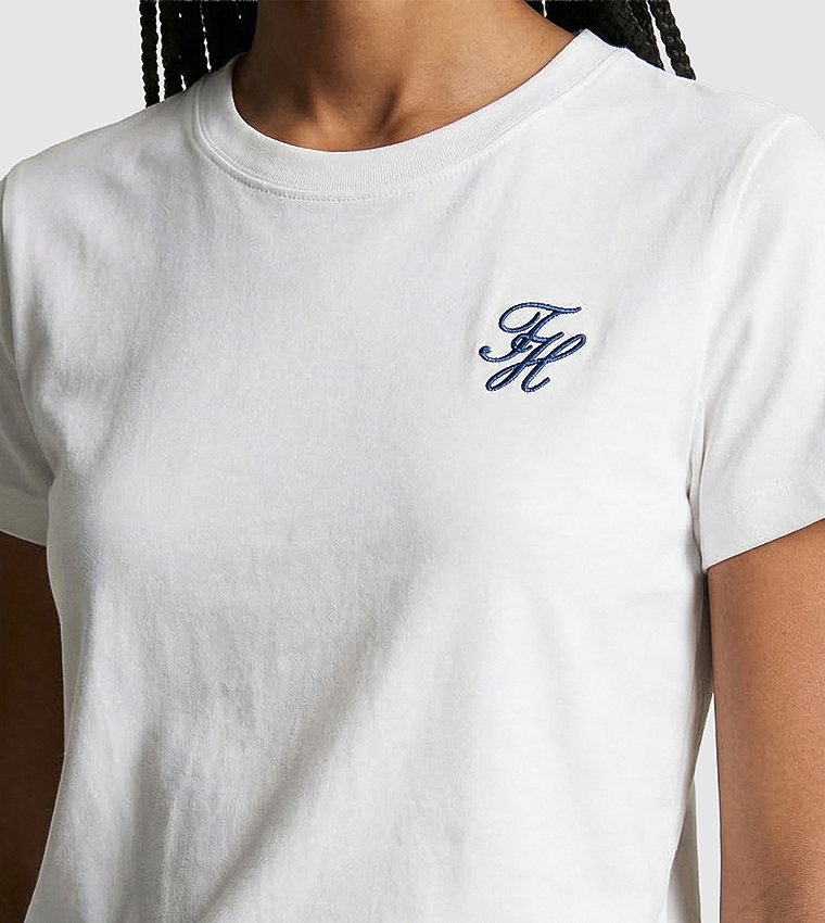 تيشيرت بقبة مستديرة مطرز مونوغرام