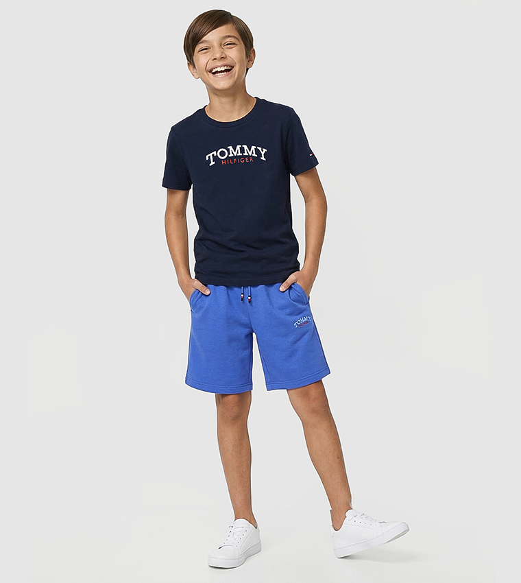 تيشيرت بقبة مستديرة وطبعة