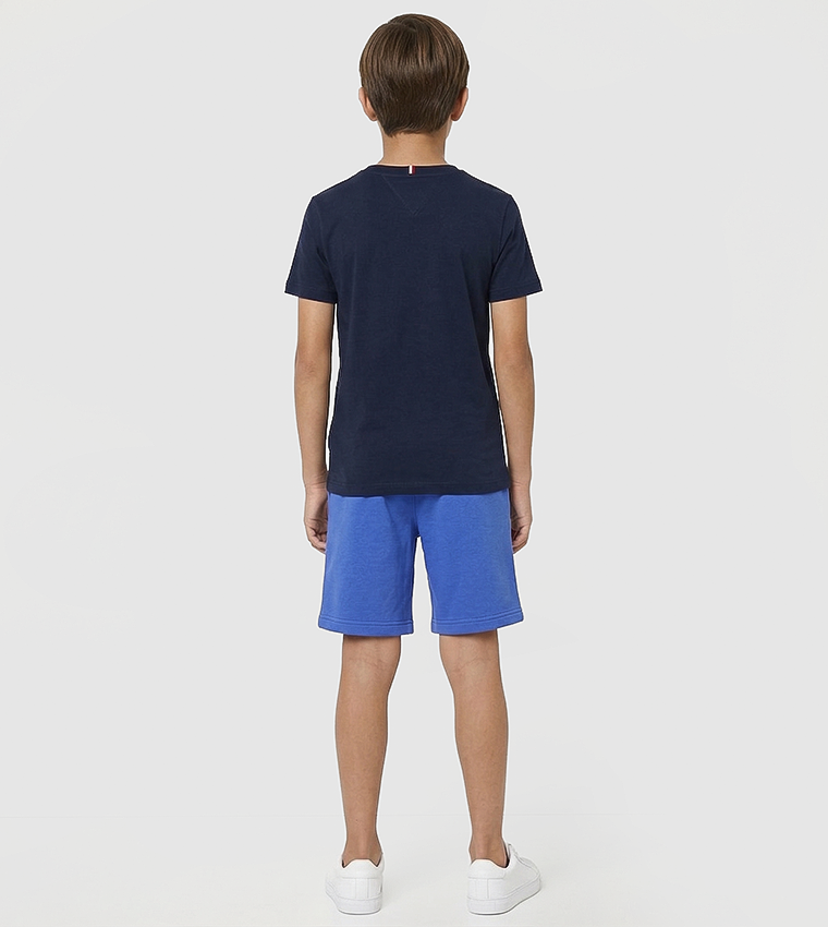 تيشيرت بقبة مستديرة وطبعة