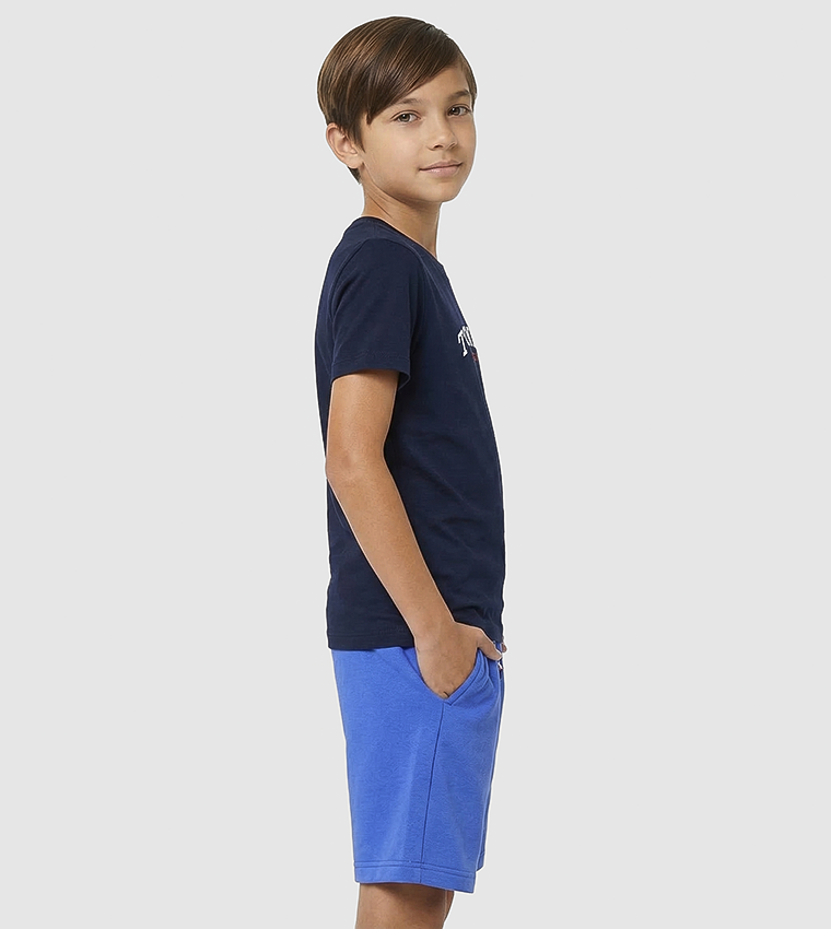 تيشيرت بقبة مستديرة وطبعة