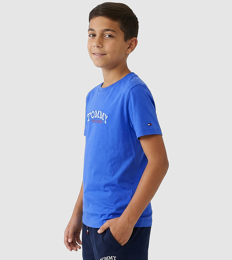 تيشيرت بقبة مستديرة بطبعة شعار