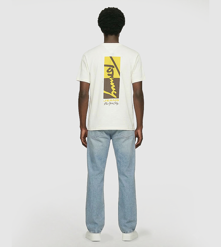 تيشيرت مطرز بكم قصير