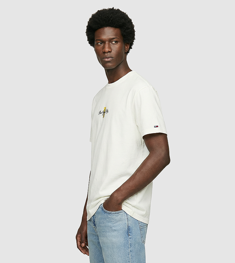 تيشيرت مطرز بكم قصير