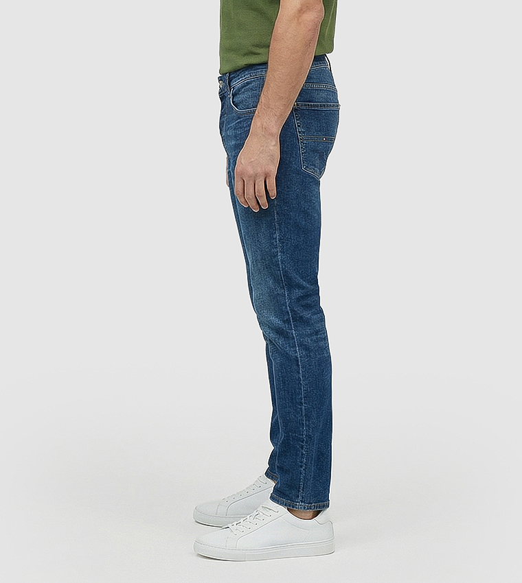 AUSTIN Faded Tapered Fit Jeans