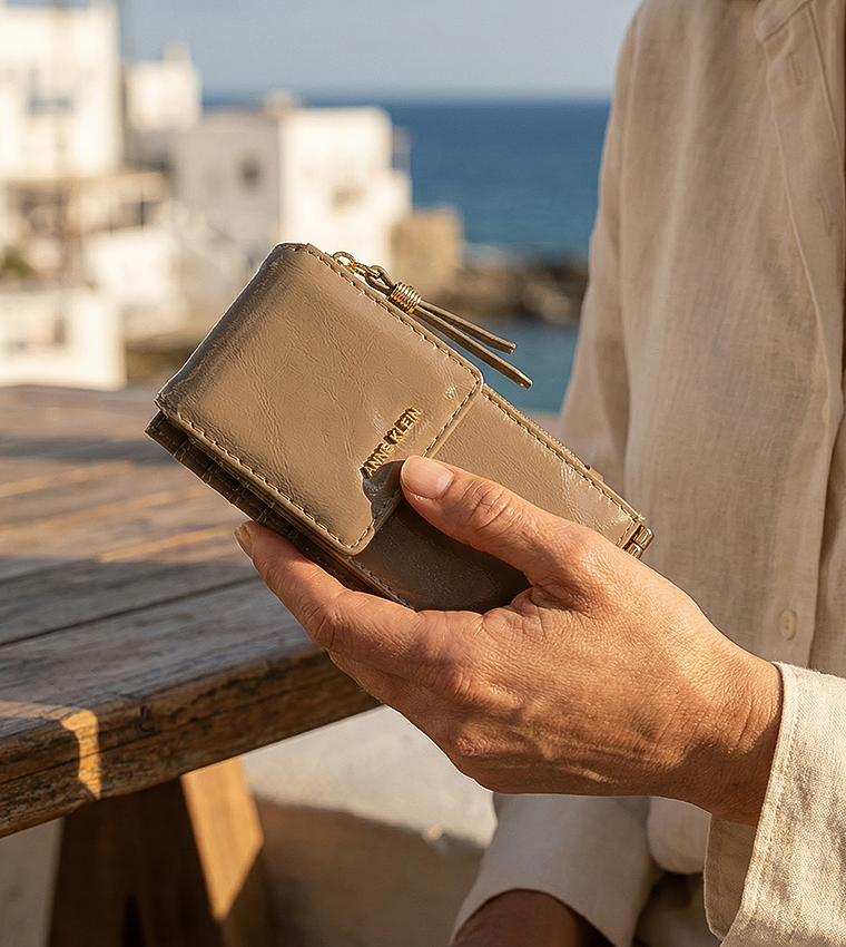 محفظة طويلة 