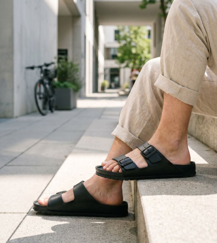 Arizona Eva Black - Narrow Fit
