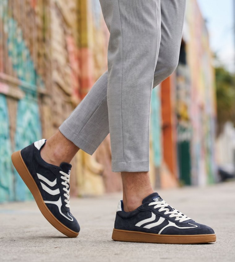 CARSON Lace-Up Sneakers
