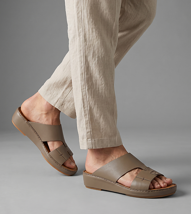 Solid Open Toe Arabic Sandals