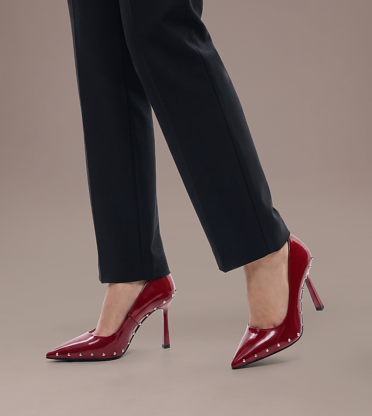 Solid Cut-Out Block Heel Sandals