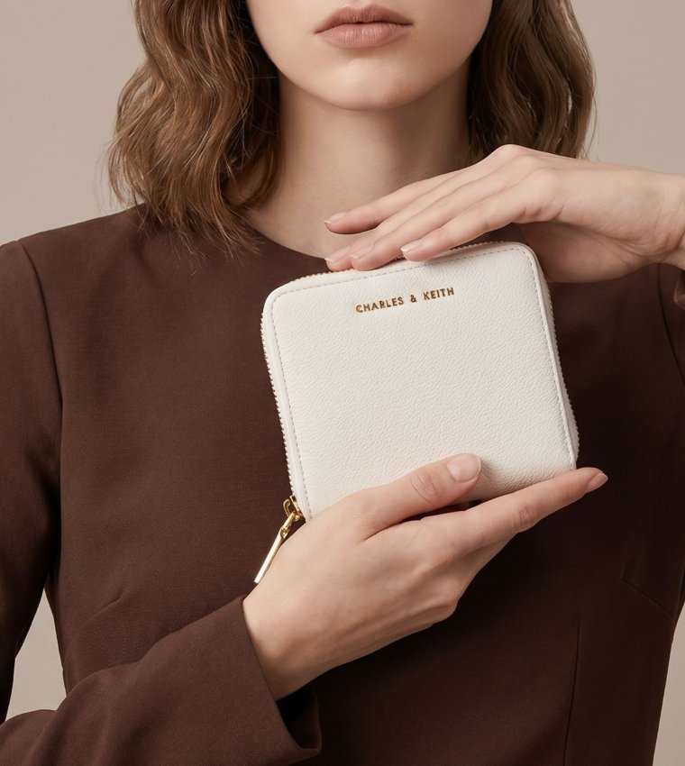 Basic Square White Wallet