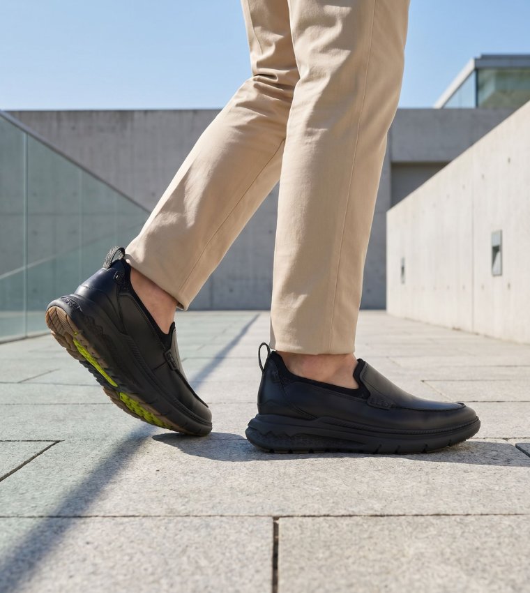 Solid Round Toe Slip-On Shoes