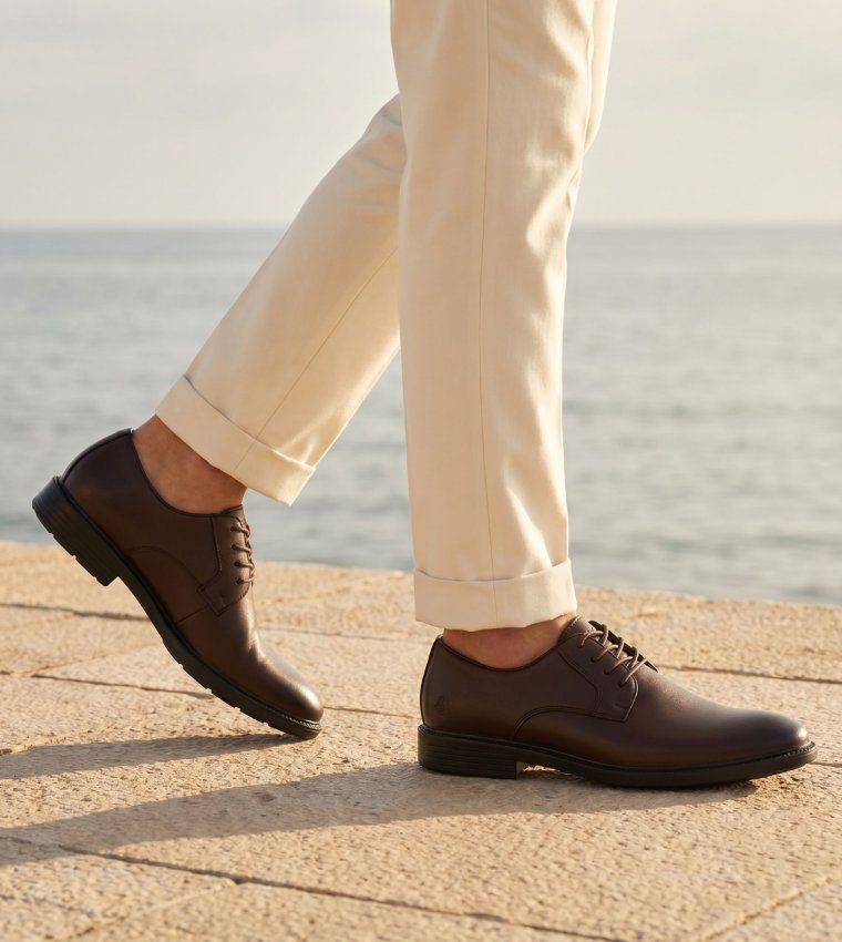 Textured Round Toe Formal Lace-On Shoes