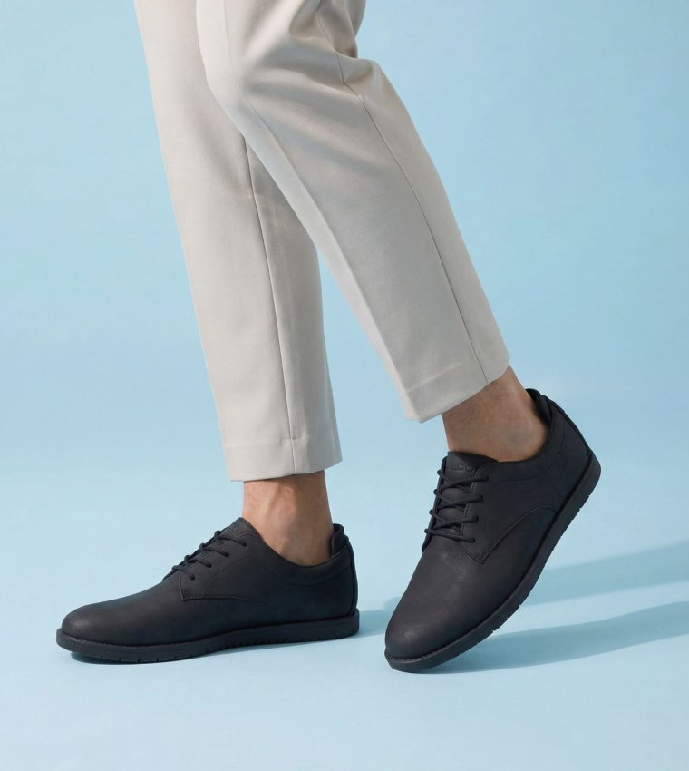 PEDRO Textured Low Top Sneakers