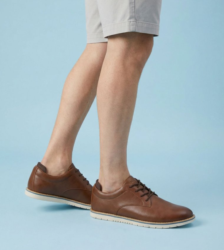 PEDRO Textured Low Top Sneakers