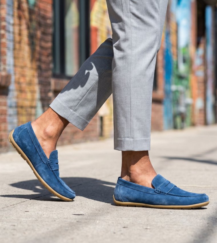 PIERCCE Solid Round Toe Loafers
