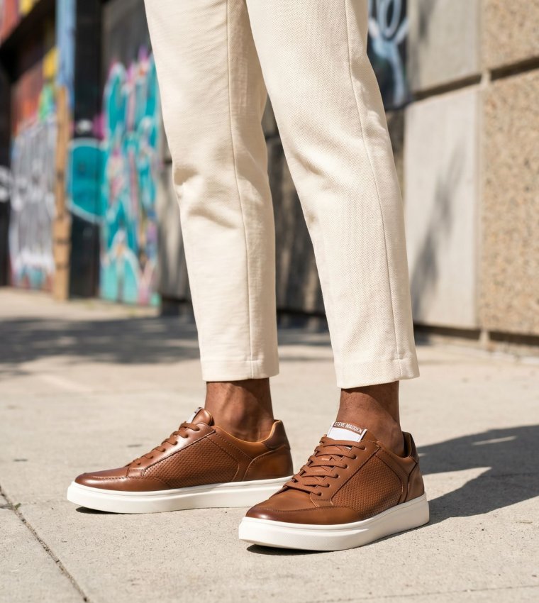 SAUL Low Top Sneakers