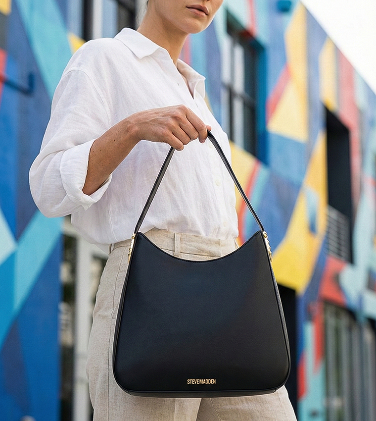 حقيبة هوبو مزينة