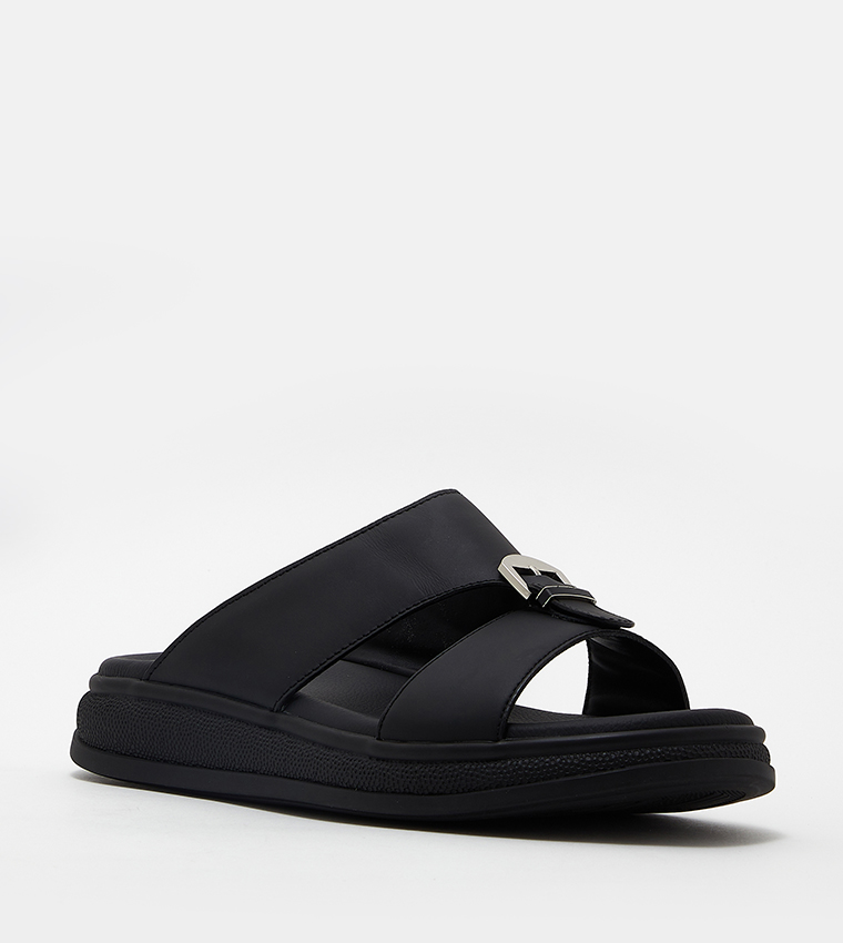 Textured Open-Toe Arabic Sandals