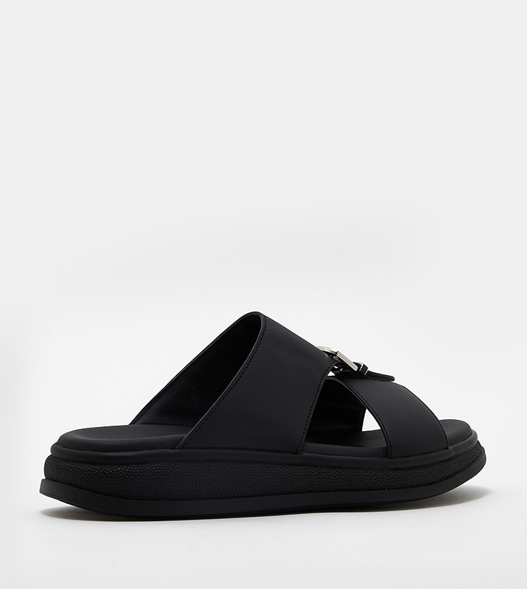 Textured Open-Toe Arabic Sandals