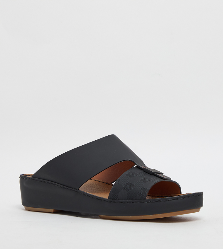 Textured Arabic Sandals
