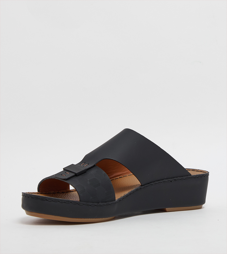 Textured Arabic Sandals