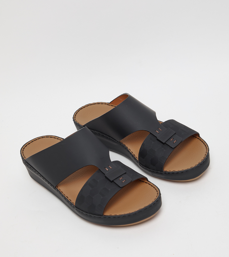 Textured Arabic Sandals