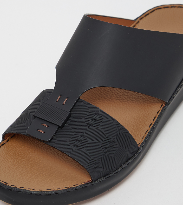 Textured Arabic Sandals