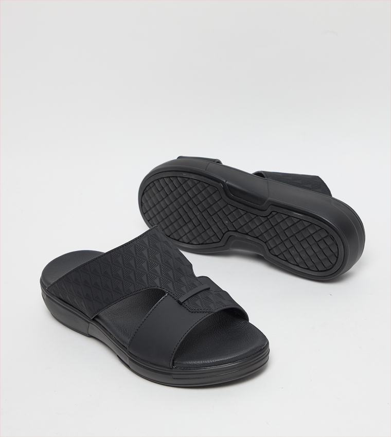 Textured Arabic Sandals