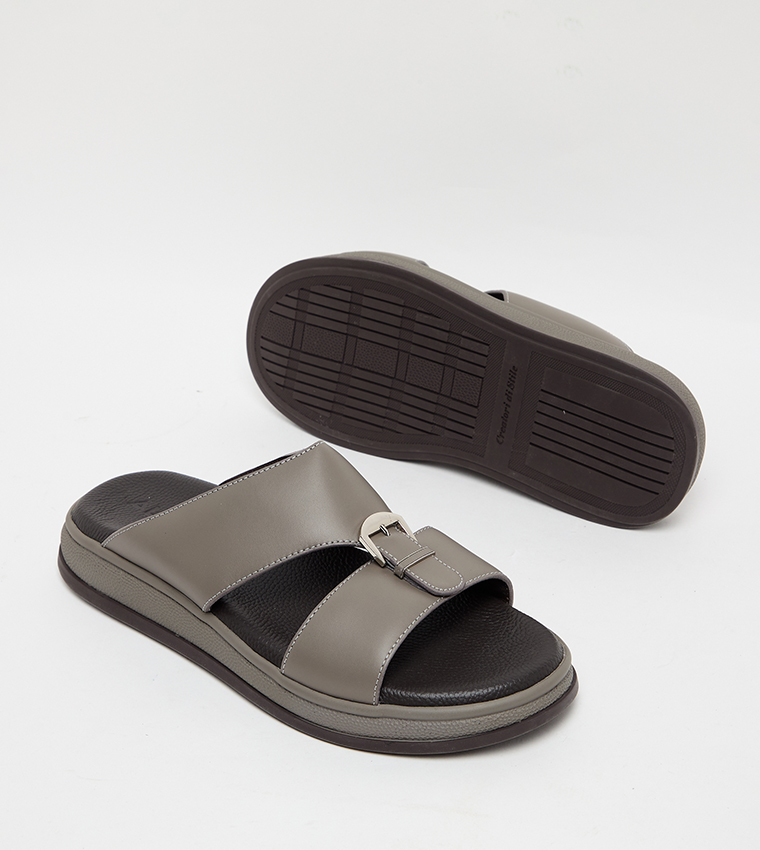 Textured Open-Toe Arabic Sandals