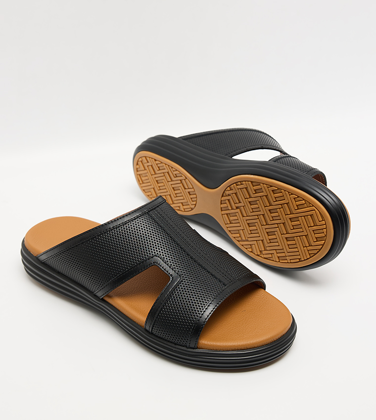 Textured Arabic Sandals