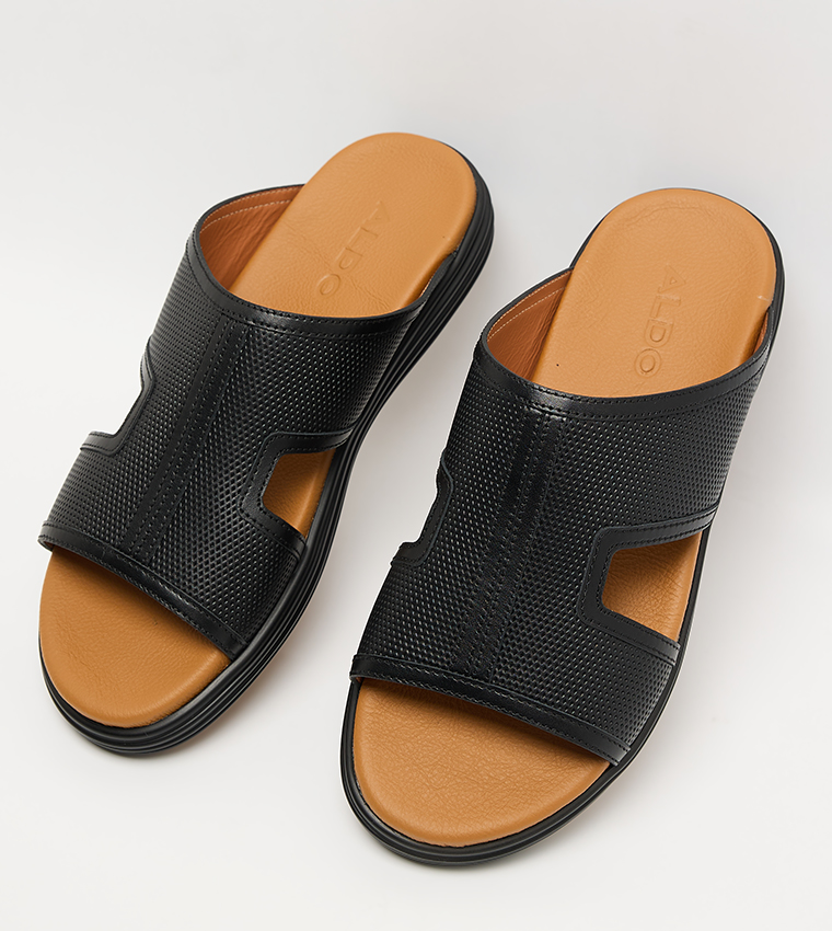 Textured Arabic Sandals