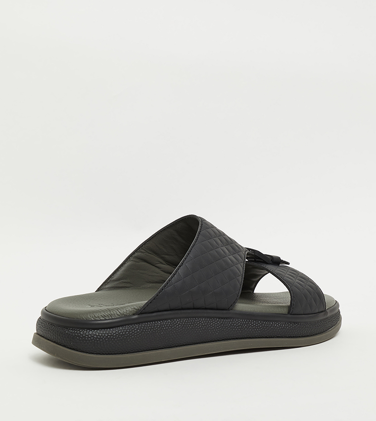 Textured Arabic Sandals