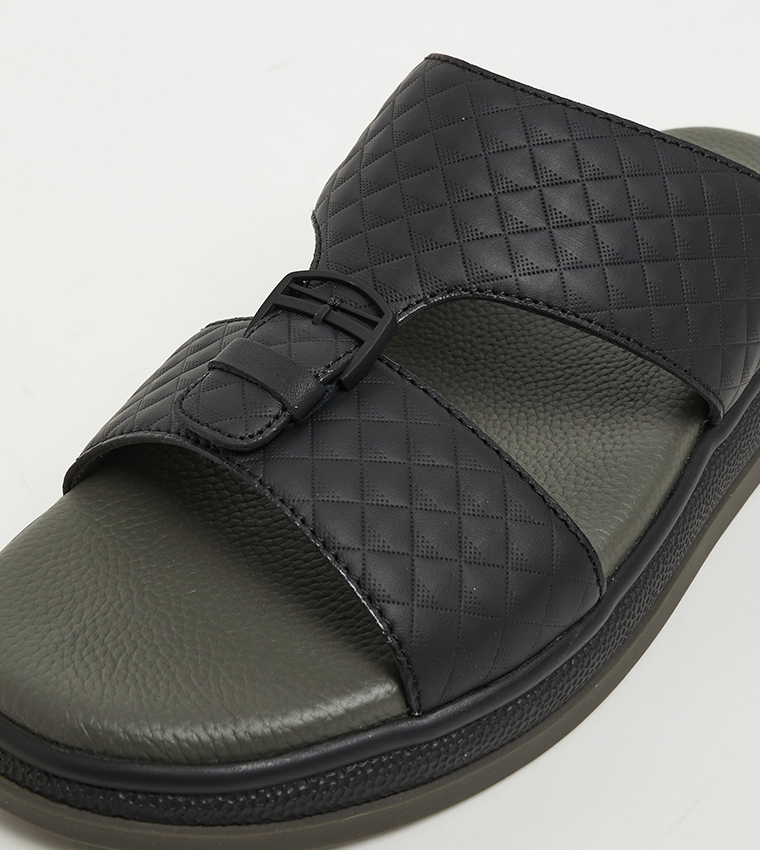 Textured Arabic Sandals