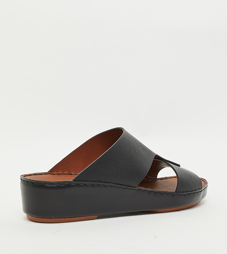 Textured Arabic Sandals