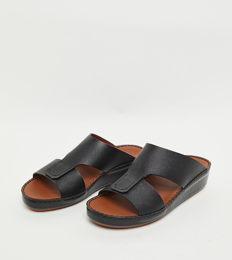 Textured Arabic Sandals