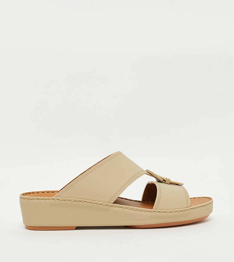 Textured Arabic Sandals