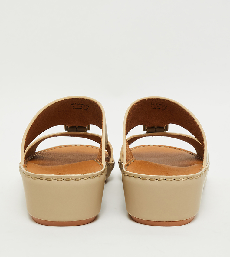 Textured Arabic Sandals