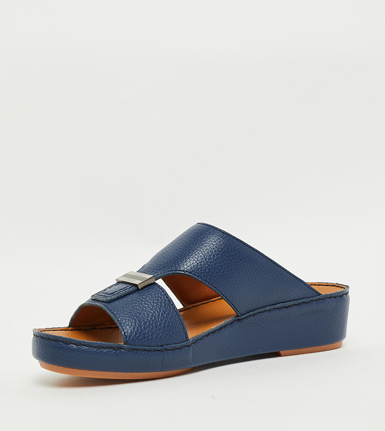 Textured Arabic Sandals