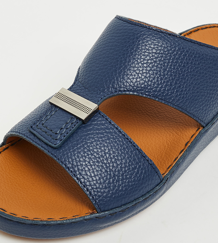 Textured Arabic Sandals