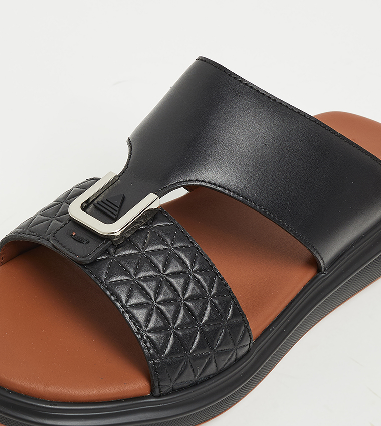 Textured Arabic Sandals