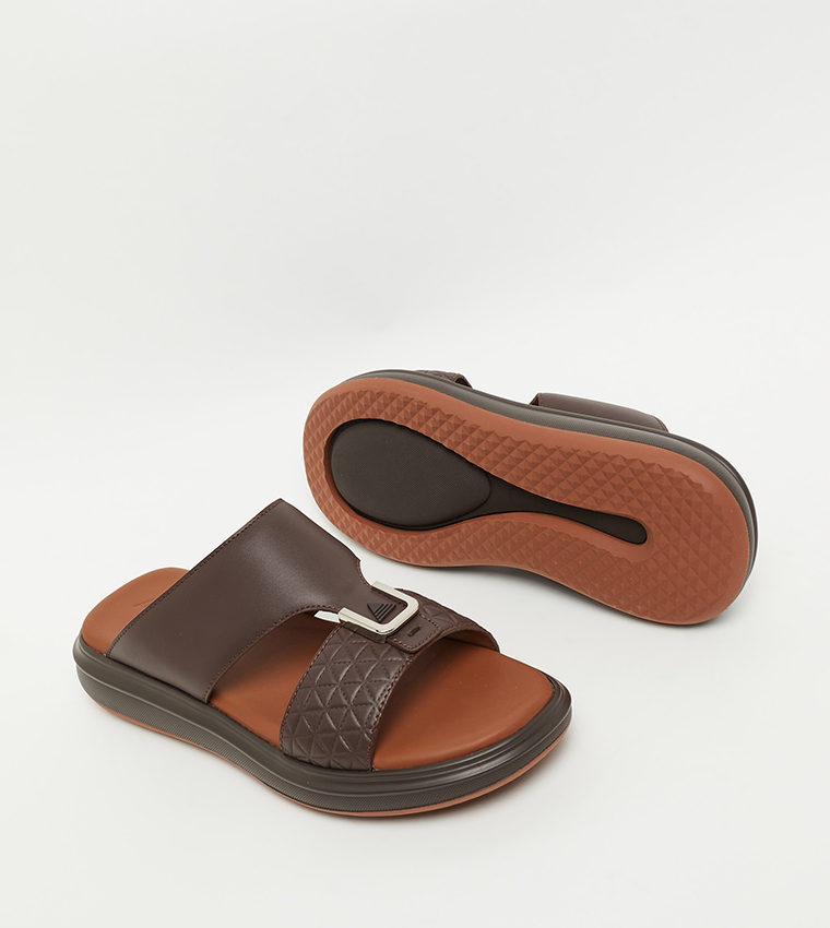 Textured Arabic Sandals