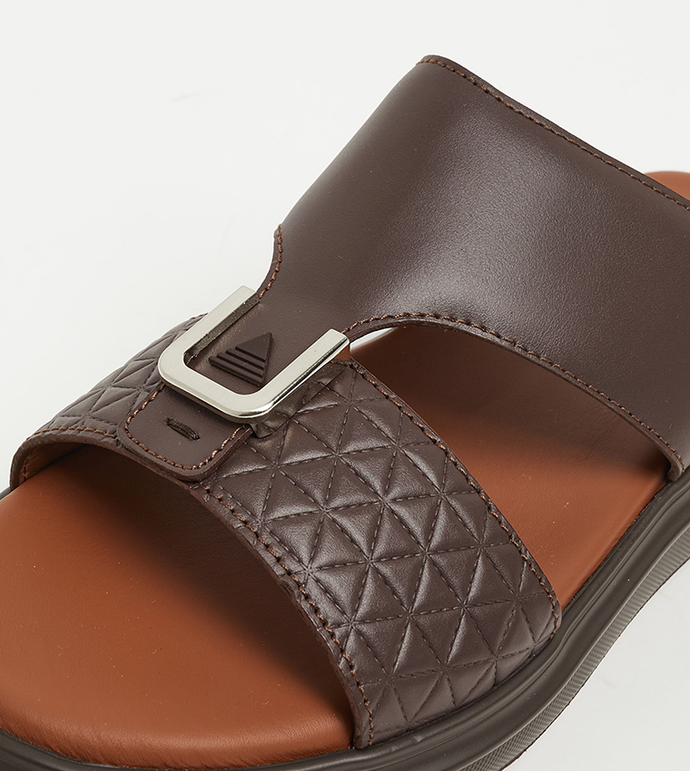 Textured Arabic Sandals