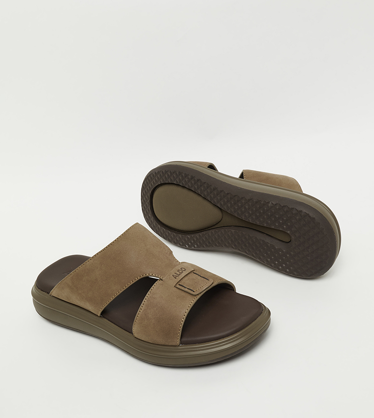 نعال عربي جلد