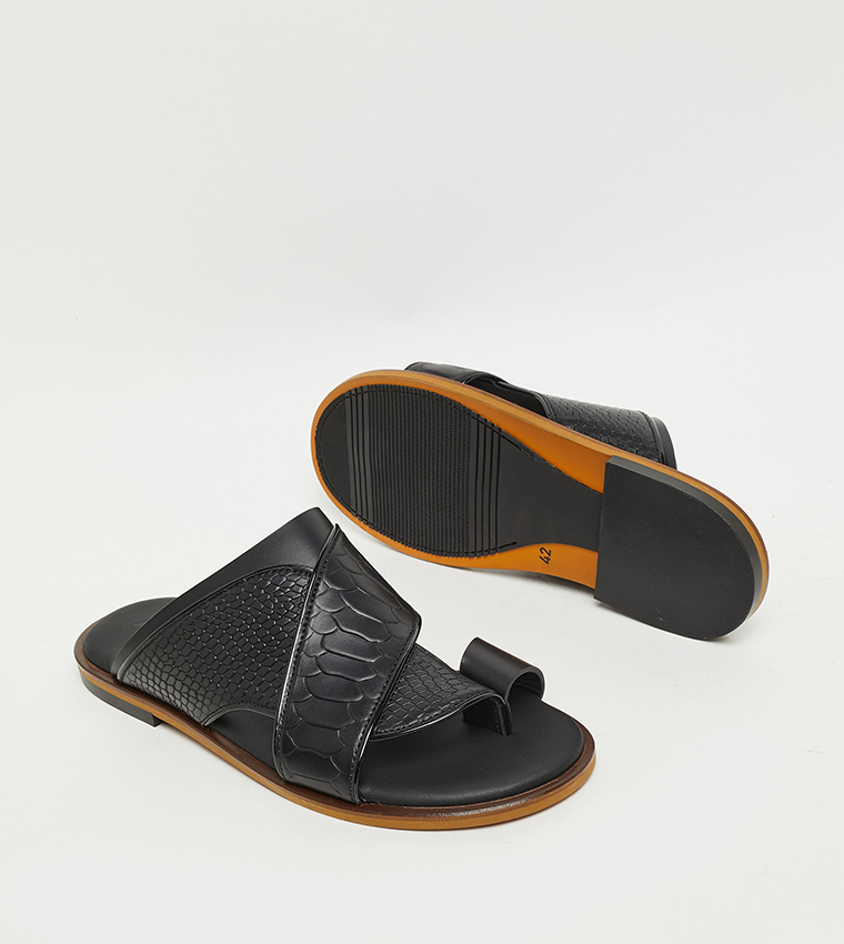 Textured Arabic Sandals