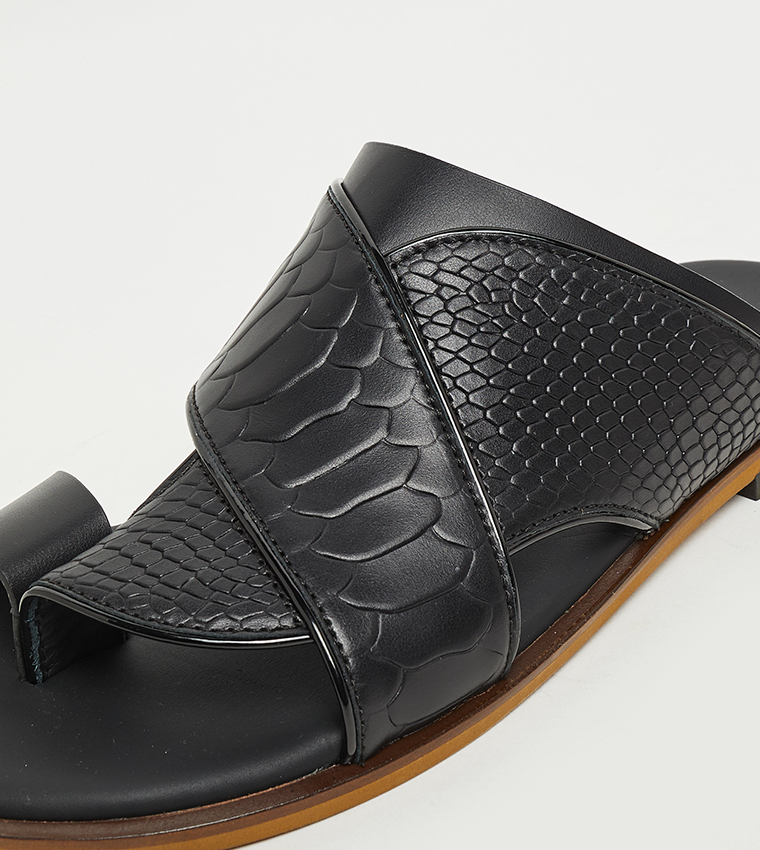Textured Arabic Sandals
