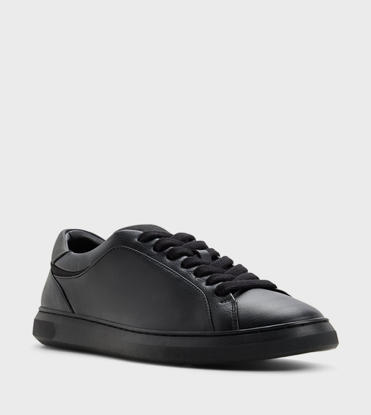 سنيكرز سادة برباط 