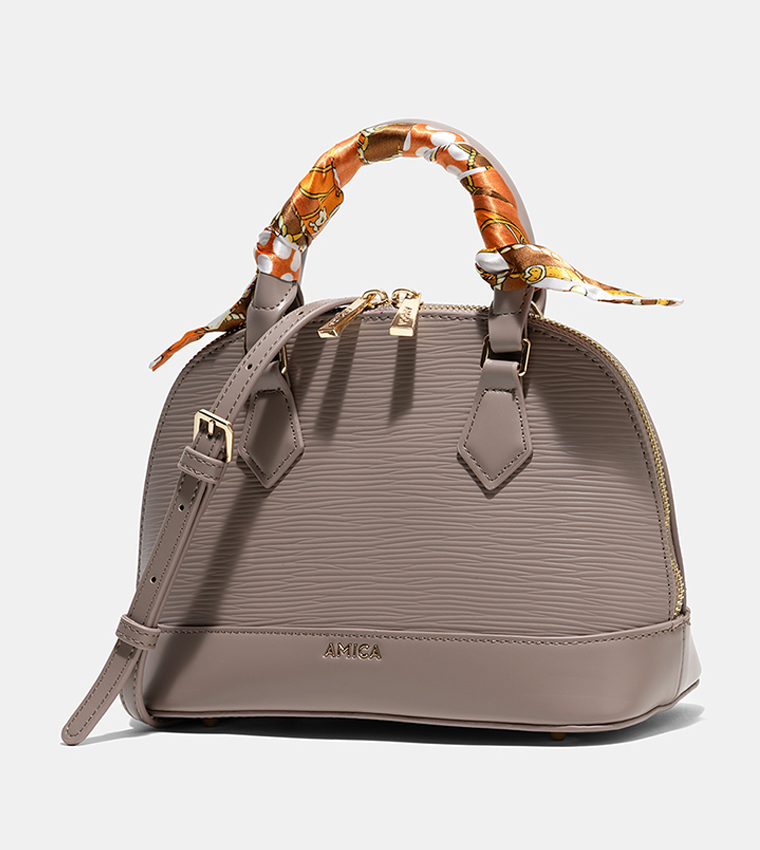 شنطة ساتشل كارلا بنقشة بارزة بوشاح 