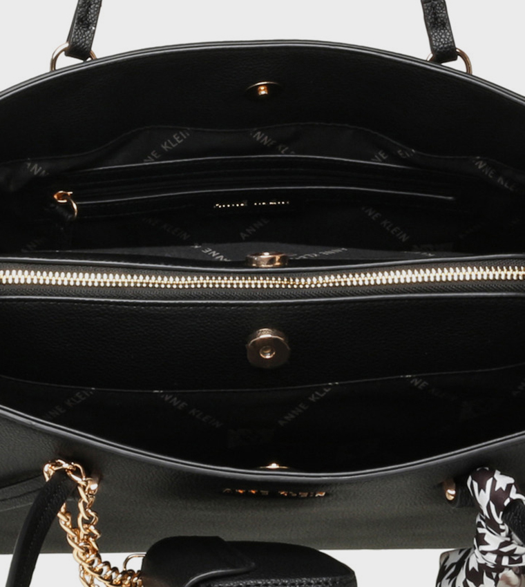 Textured Zip Closure Tote Bag