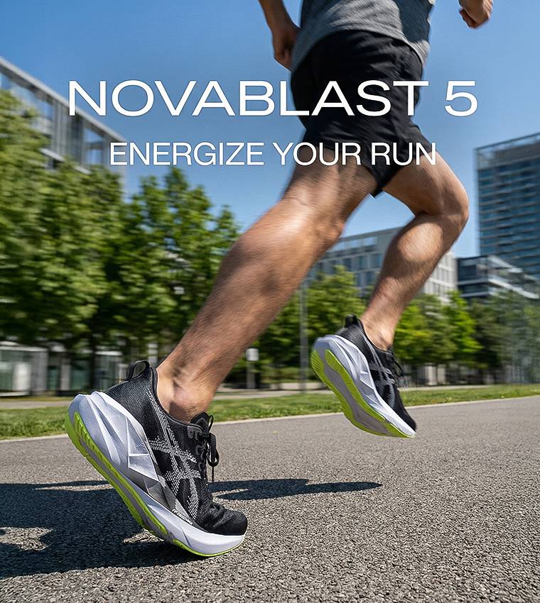 NOVABLAST 5 Running Shoes